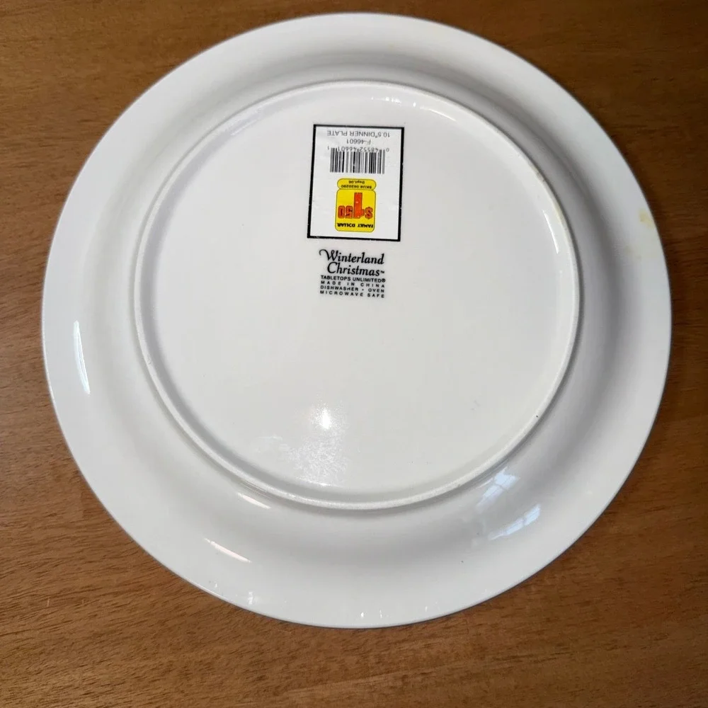 Tabletops Unlimited Winterland Christmas Snowman Dinner Plates Set of 2 10.5